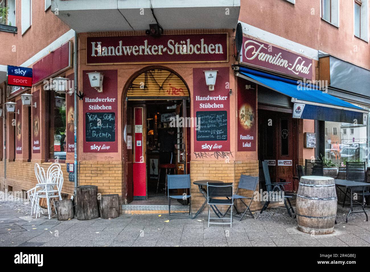 Handwerker Stubchen Pub & restaurant, Hermannstrasse 65, Neukölln, Berlin, Germany Stock Photo