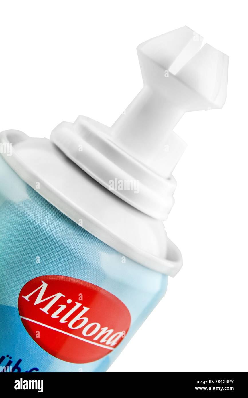 Milbona sprühfertige Sahne Die Leichte Hintergrund weiß close up Stock Photo