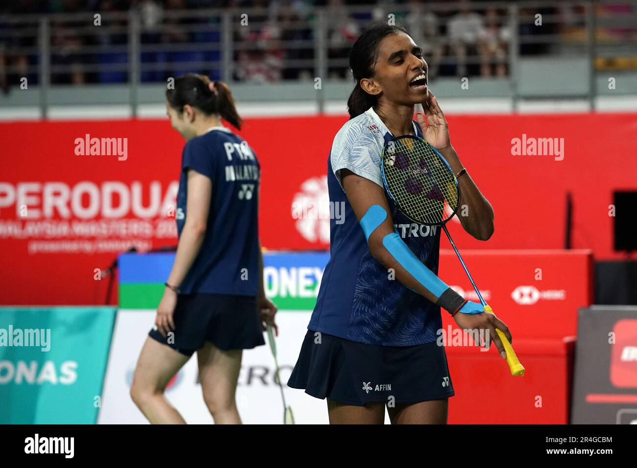 Malaysia's Thinaah Muralitharan and Pearly Tan use three languages to  communicate on the badminton court