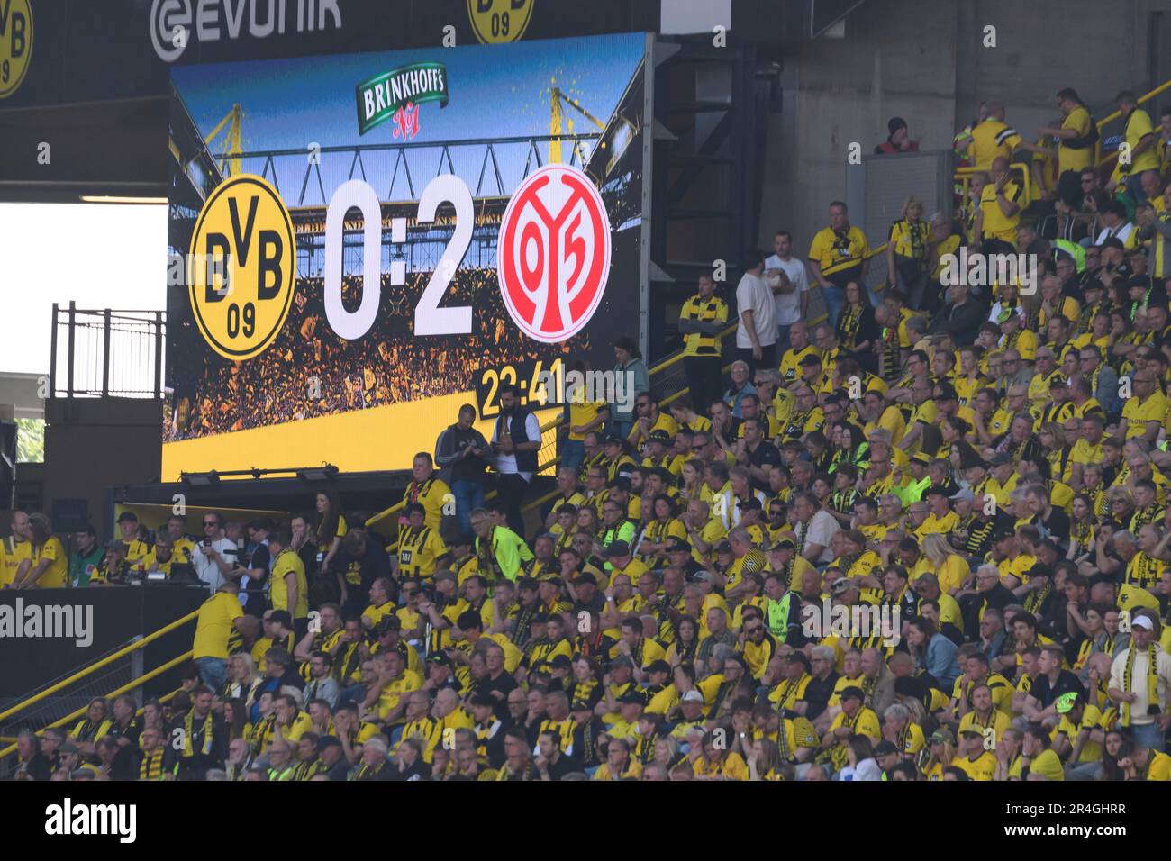 Dortmund, Deutschland. 27th May, 2023. Score on the scoreboard, soccer 1st Bundesliga, 34th matchday, Borussia Dortmund (DO) - FSV FSV FSV Mainz 05 (MZ) 2: 2, on 05/27/2023 in Dortmund/ Germany. Credit: dpa/Alamy Live News Stock Photo