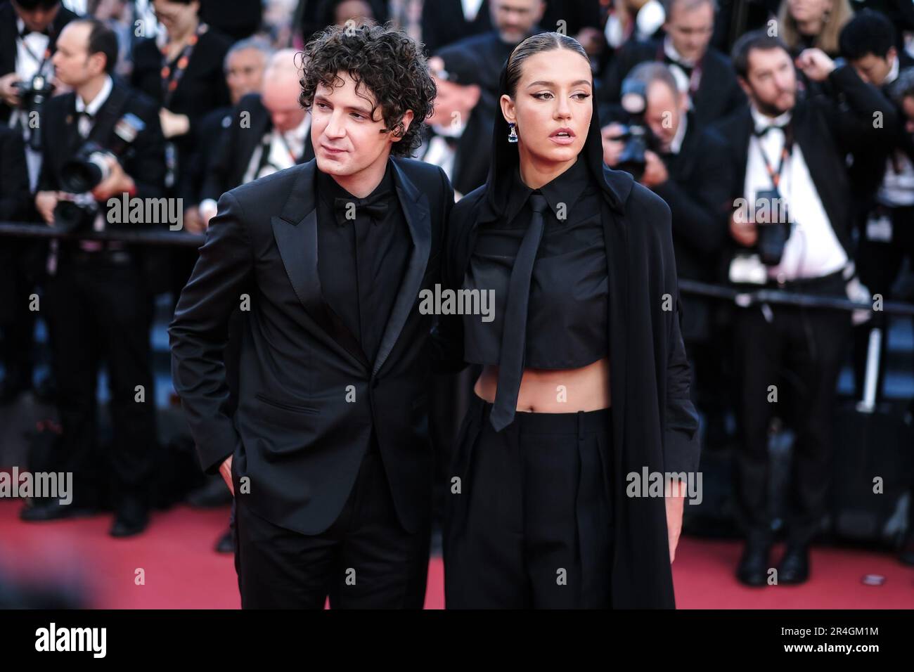 Cannes, France. 27th May, 2023. Vincent Lacoste and Adele Exarchopoulos photographed during the Red Carpet for the Closing Ceremony for the 76th Cannes International Film Festival at Palais des Festivals in Cannes, France on 27 May 2023. Picture by Julie Edwards/LFI/Avalon. All usages must be credited Julie Edwards/LFI/Avalon. Credit: JEP Celebrity Photos/Alamy Live News Stock Photo