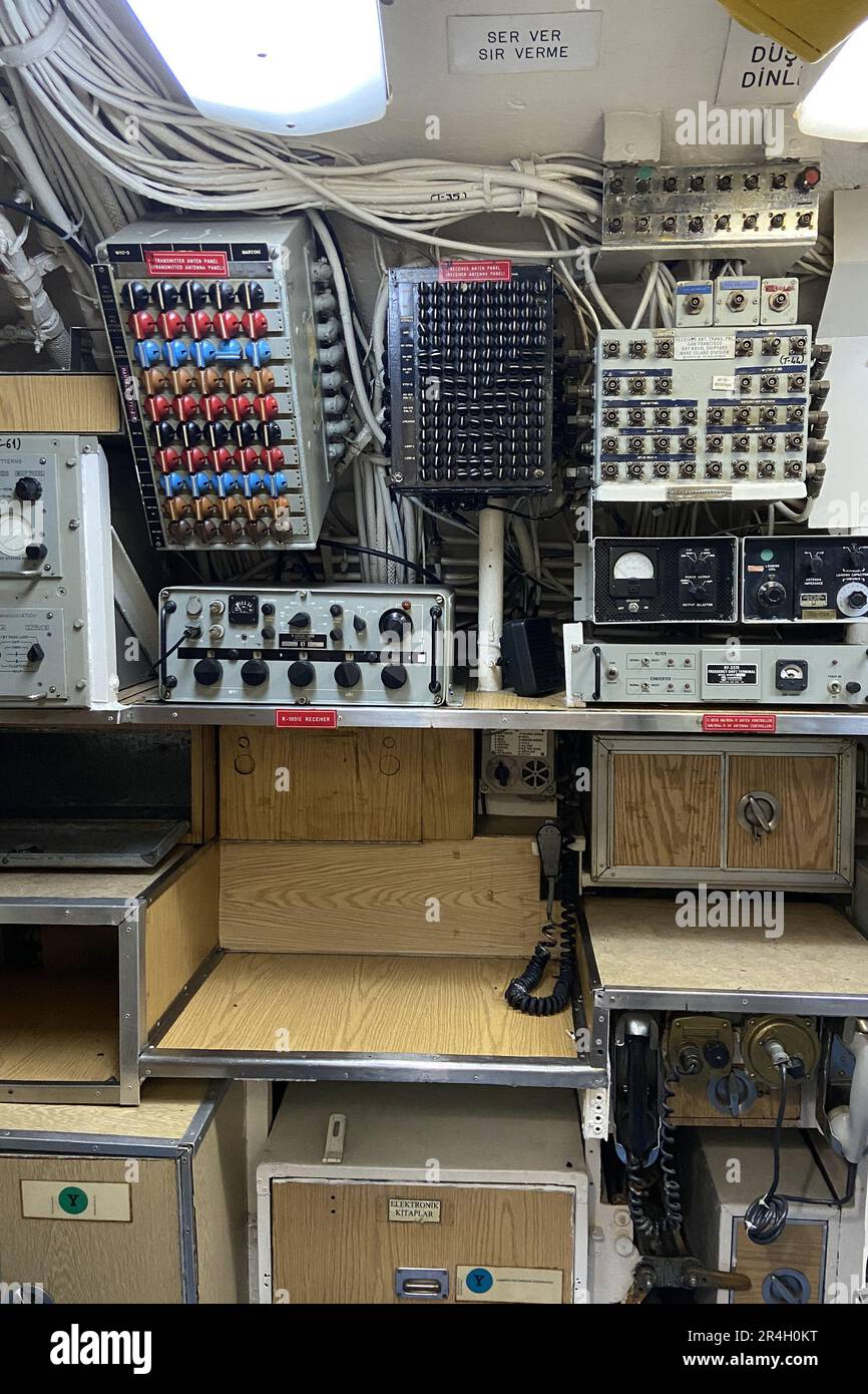 https://c8.alamy.com/comp/2R4H0KT/interior-control-panel-of-a-retired-vintage-german-military-submarine-naval-sea-vessel-navy-warship-radio-control-room-demonstrated-soldier-on-duty-2R4H0KT.jpg