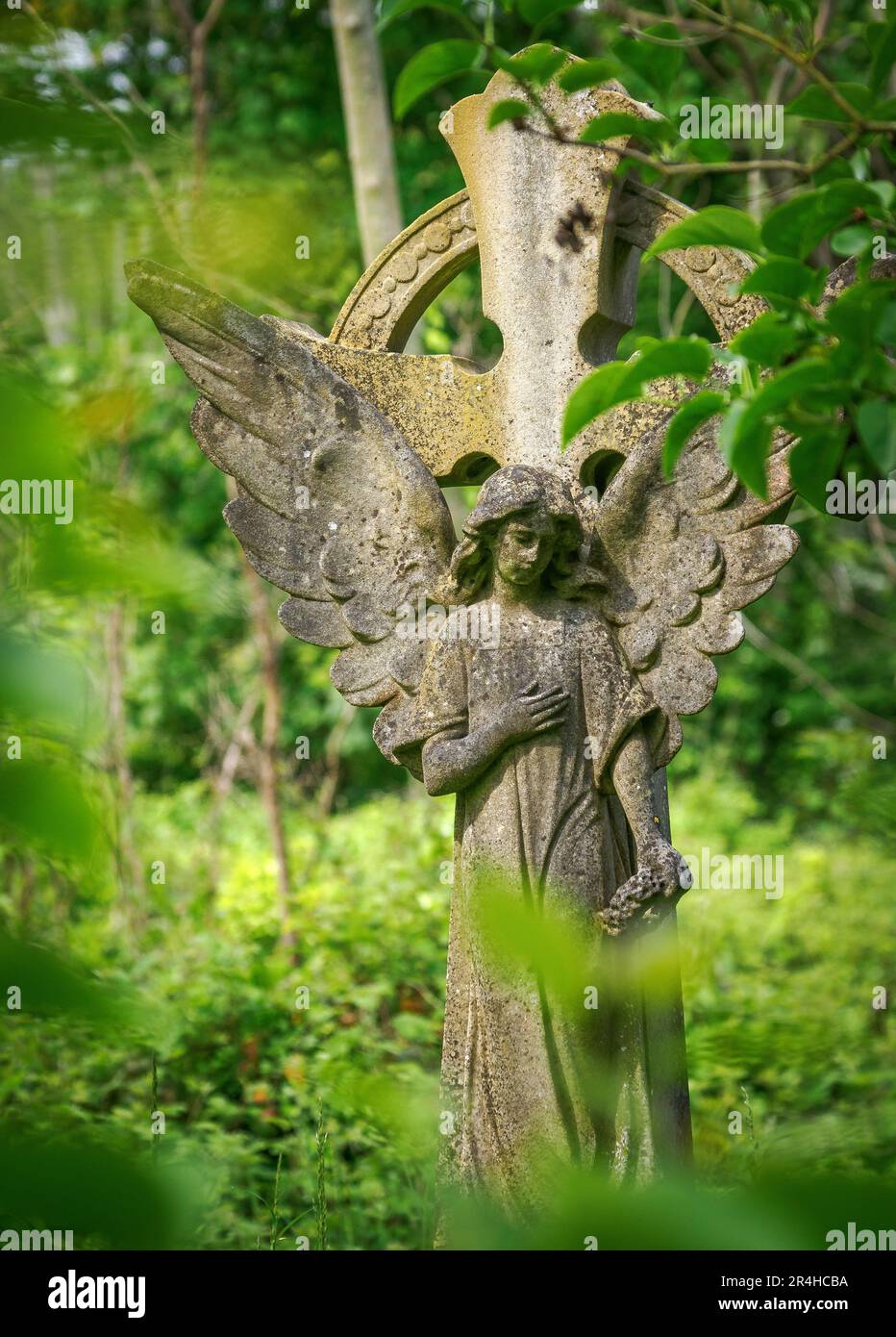 Angel headstone marking a grave in Arnos Vale cemetery in Bristol UK Stock Photo