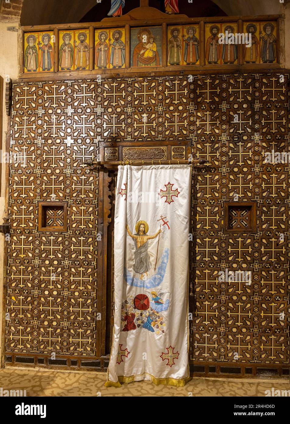 wooden screen, Church of the Holy Virgin Mary, Deir al-Suryan Christian monastery, Wadi Natrun, Egypt Stock Photo