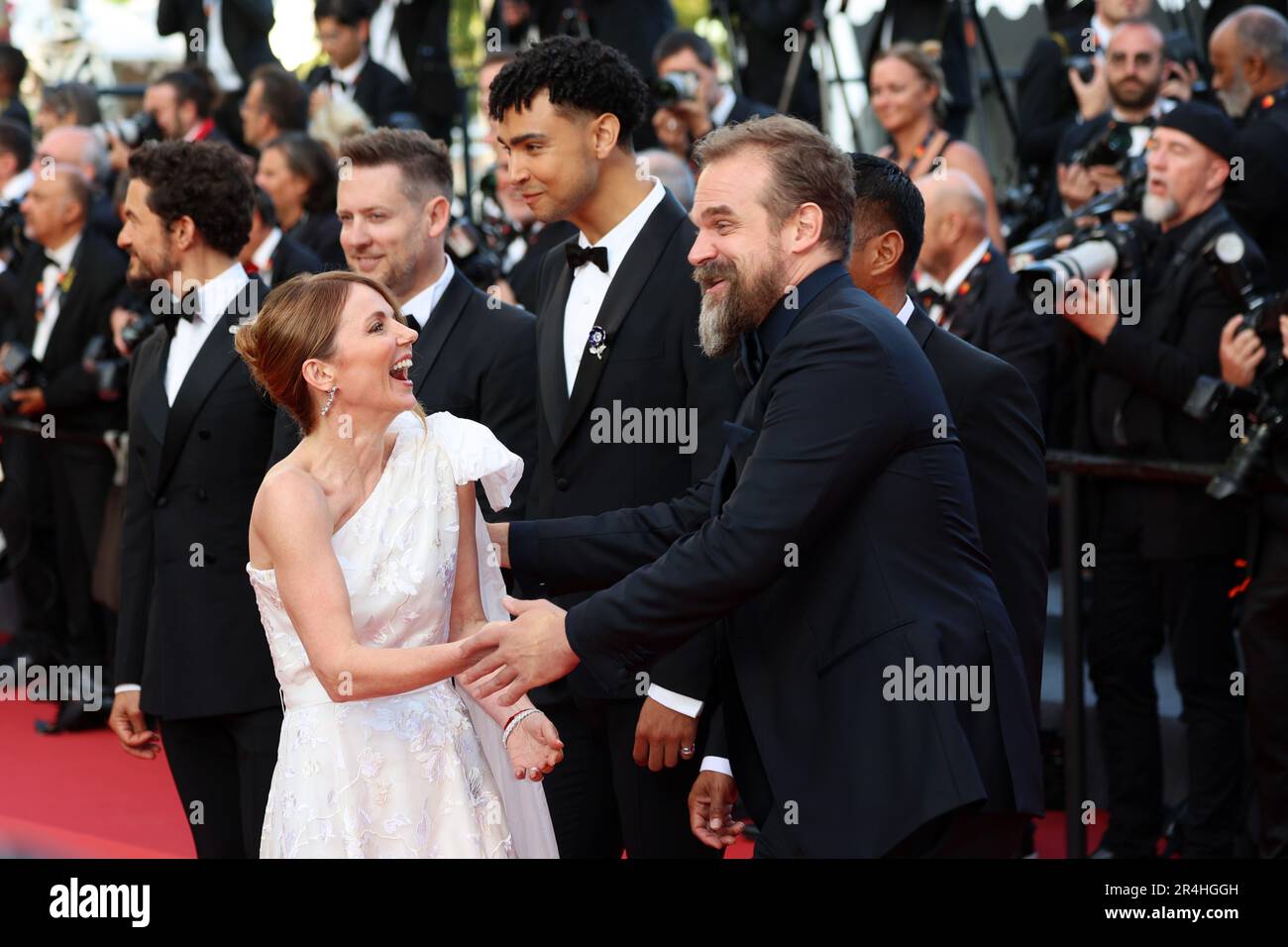 Cannes, France. 28th May, 2023. CANNES, France 27. May 2023; Archie Madekwe, Orlando Bloom, Neill Blomkamp, Geri Halliwell Horner, David Harbour, and Asad Qizilbash attend the 'Elemental' screening and closing ceremony red carpet during the 76th annual Cannes film festival at Palais des Festivals on May 27, 2023 in Cannes, France., Cannes closing day image, picture and copyright Thierry CARPICO/ATP images (CARPICO Thierry/ATP/SPP) Credit: SPP Sport Press Photo. /Alamy Live News Stock Photo