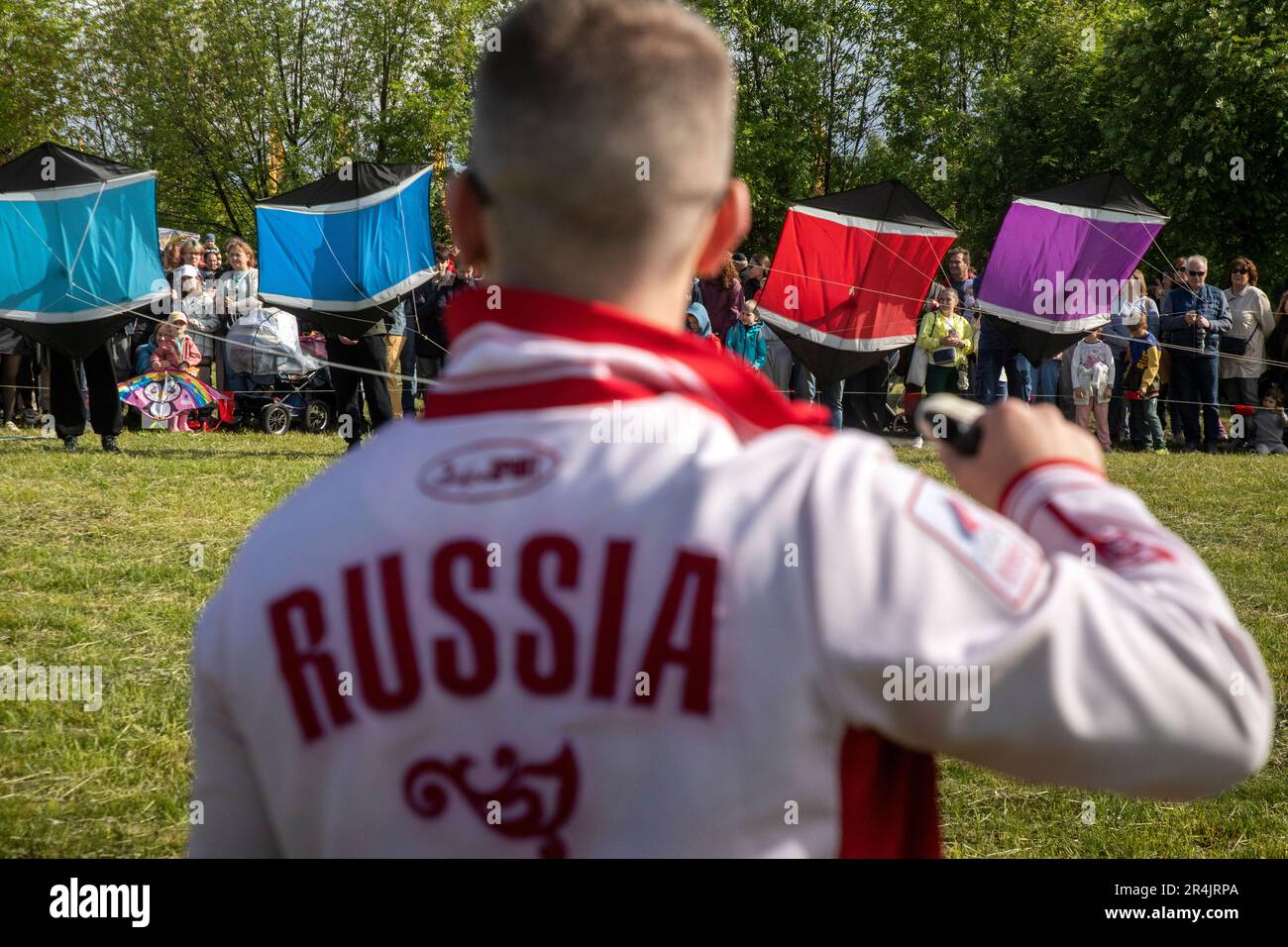 Japanese battle kites hires stock photography and images Alamy
