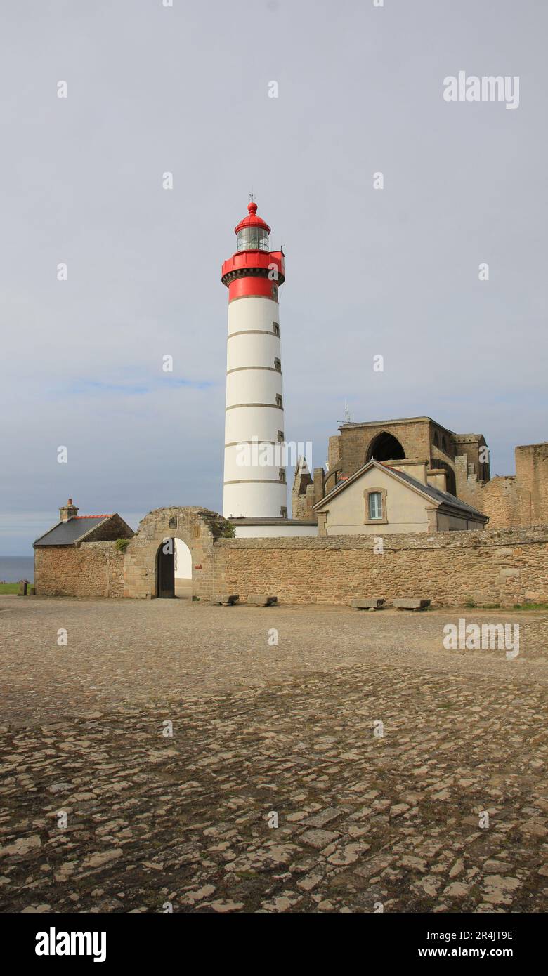 St Matthieu lighthouse and ruins of a church Stock Photo - Alamy