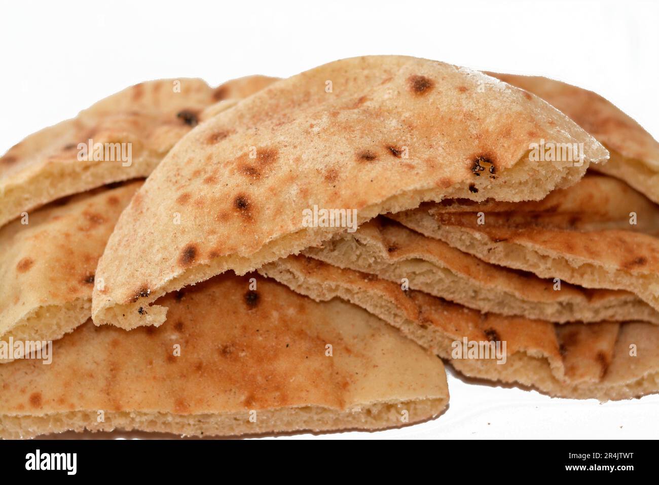 Traditional Egyptian flat bread with wheat bran and flour, regular Aish