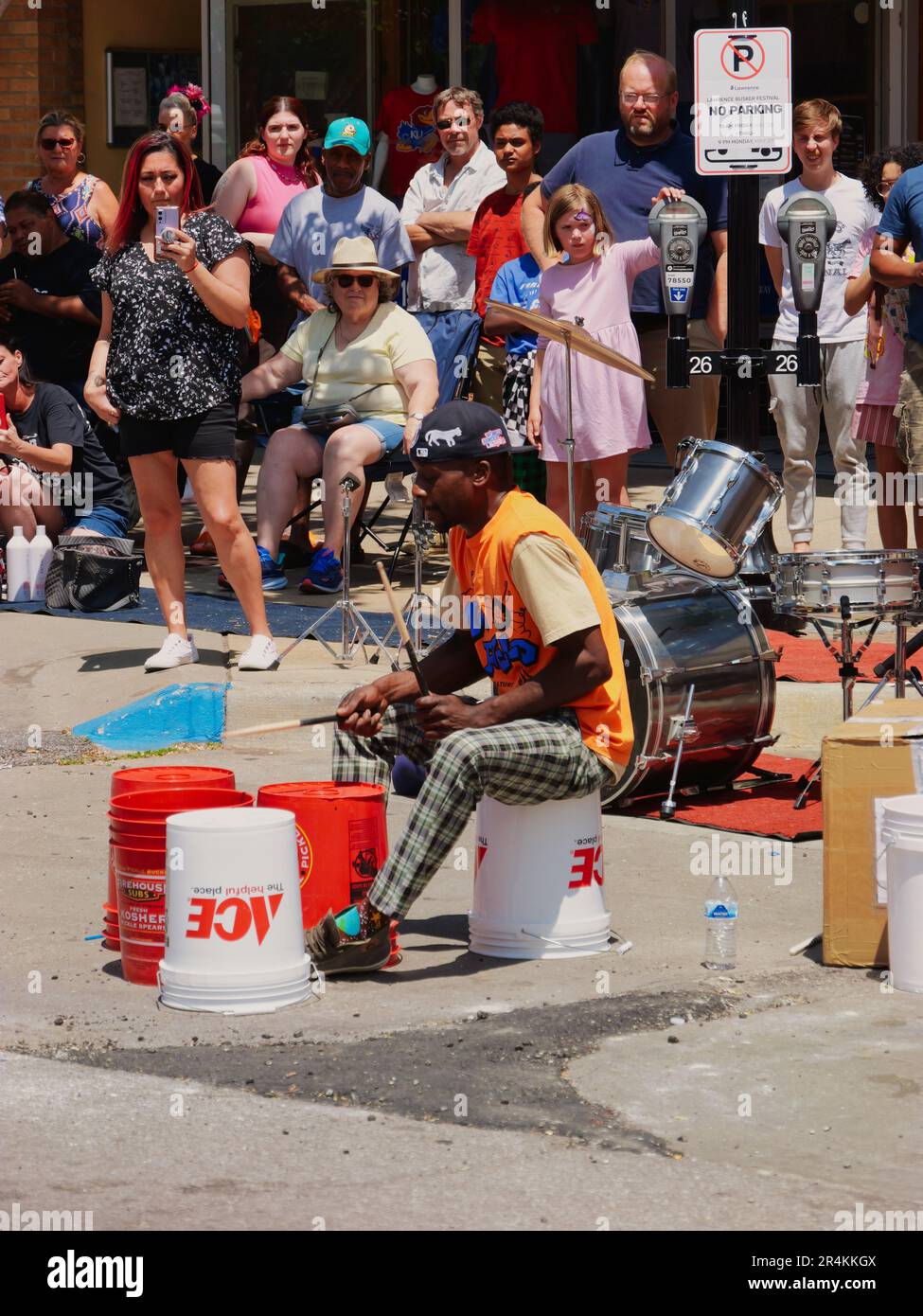 Lawrence, Kansas May 28, 2023 Tic and Tac New York Breakdancers at