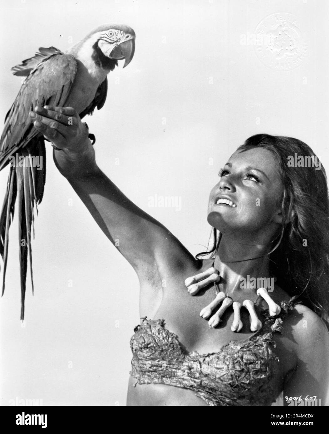 IMOGEN HASSALL in WHEN DINOSAURS RULED THE EARTH (1970), directed by VAL GUEST. Credit: HAMMER FILM PRODUCTIONS / Album Stock Photo