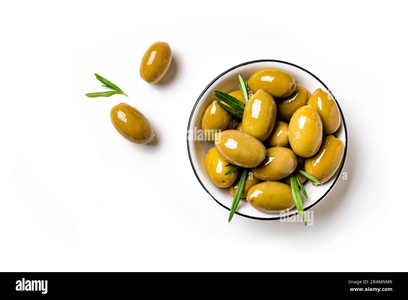 Olives in a bowl top view isolated hi-res stock photography and images ...