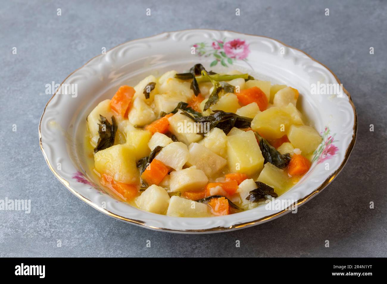 Turkish olive oil foods; celery (Turkish name; Zeytinyagli kereviz