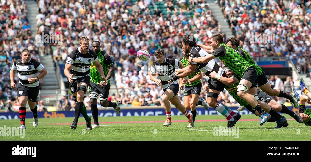 Steven Luatua passes the ball to Stephan Lewies of Barbarians during the Killik Cup match between Barbarians and World XV at Twickenham Stadium on May Stock Photo