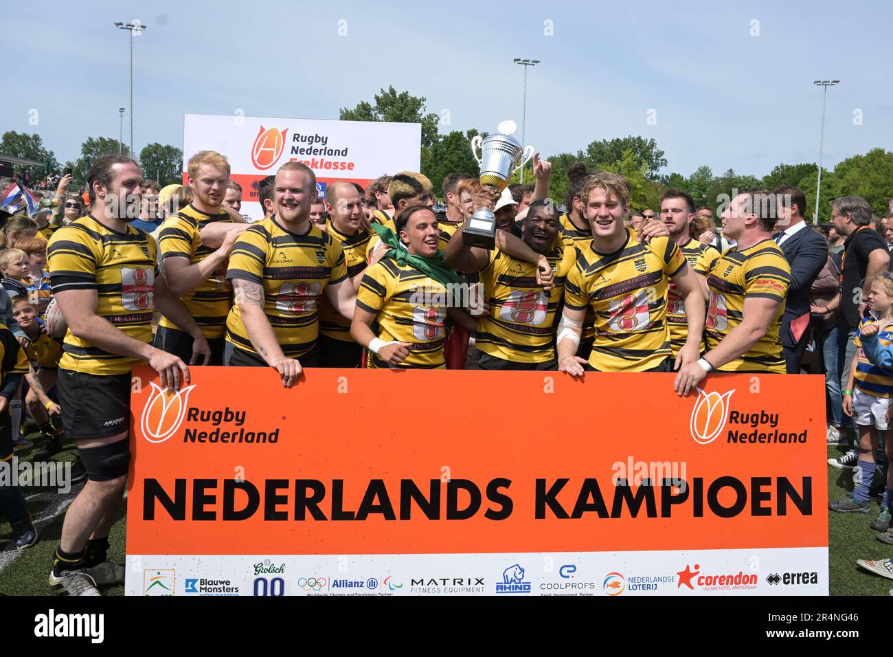 AMSTERDAM - RC Eemland celebrates the championship during the rugby match for the national championship in the Ereklasse between Haagsche RC and RC Eemland at Sportpark De Eendracht on May 29, 2023 in Amsterdam, Netherlands. AP | Dutch Height | GERRIT OF COLOGNE Stock Photo
