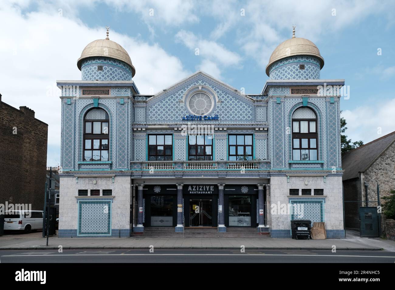 Aziziye mosque london hi-res stock photography and images - Alamy
