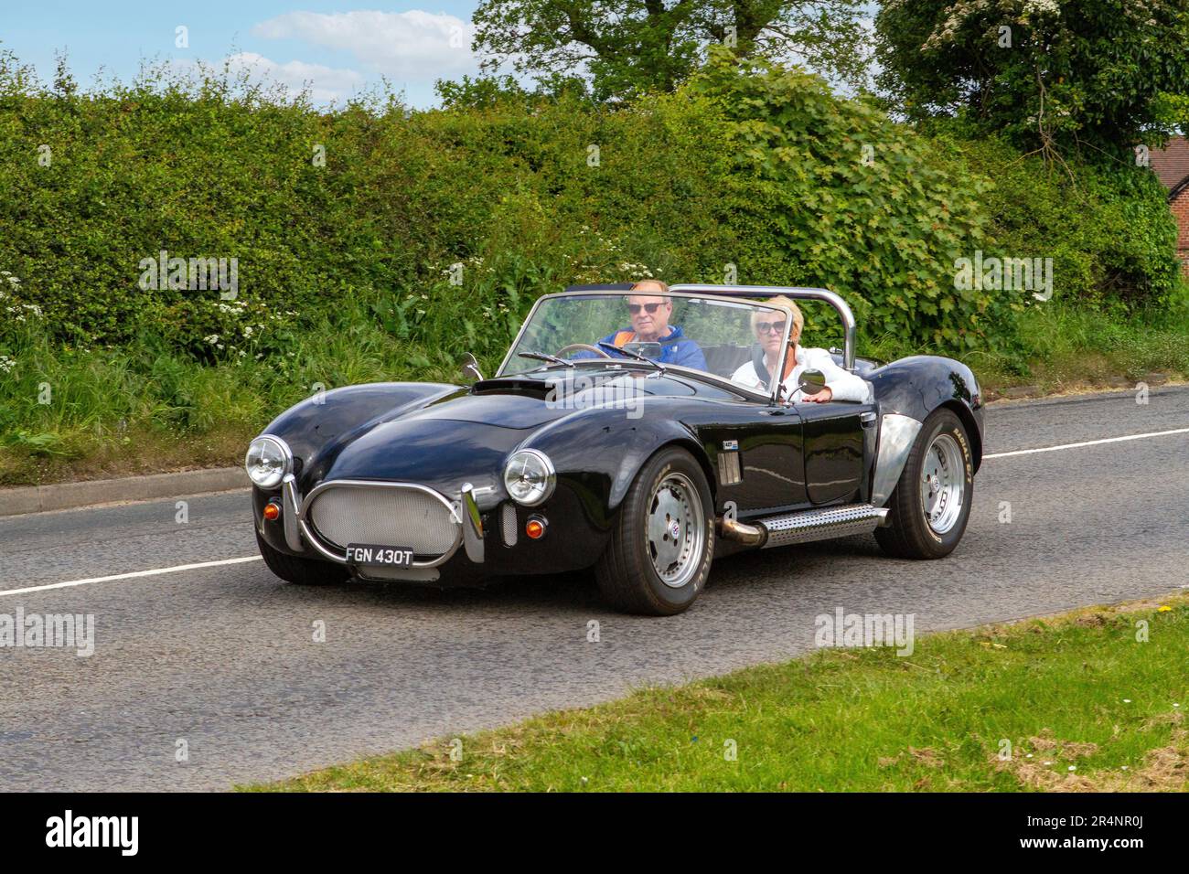 AC Cobra soft top cabriolet convertible Classic & vintage cars and motorcycles are delighted to return to Capesthorne Hall Stock Photo