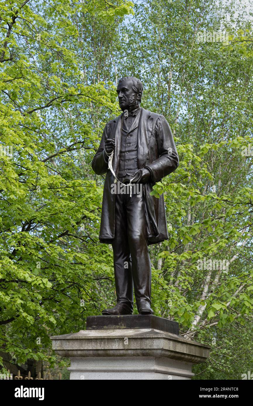 James White (1812–1884) statue in Cathedral Square, Glasgow, Scotland, United Kingdom. Monument to Scottish lawyer, businessman and chemicals manufact Stock Photo