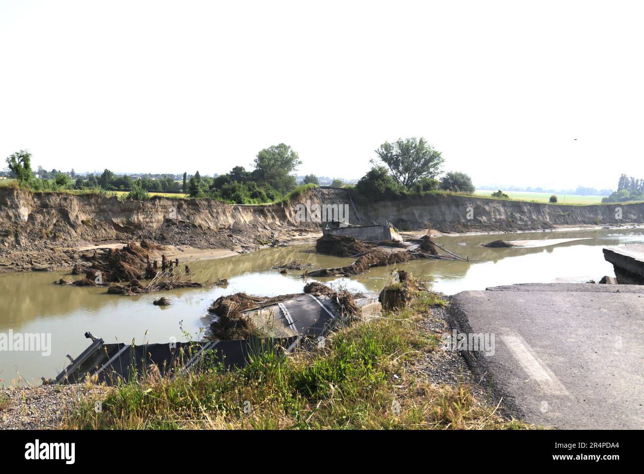 Idice river hires stock photography and images Alamy