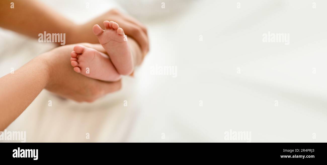 Child feet black african american hi-res stock photography and images -  Page 2 - Alamy