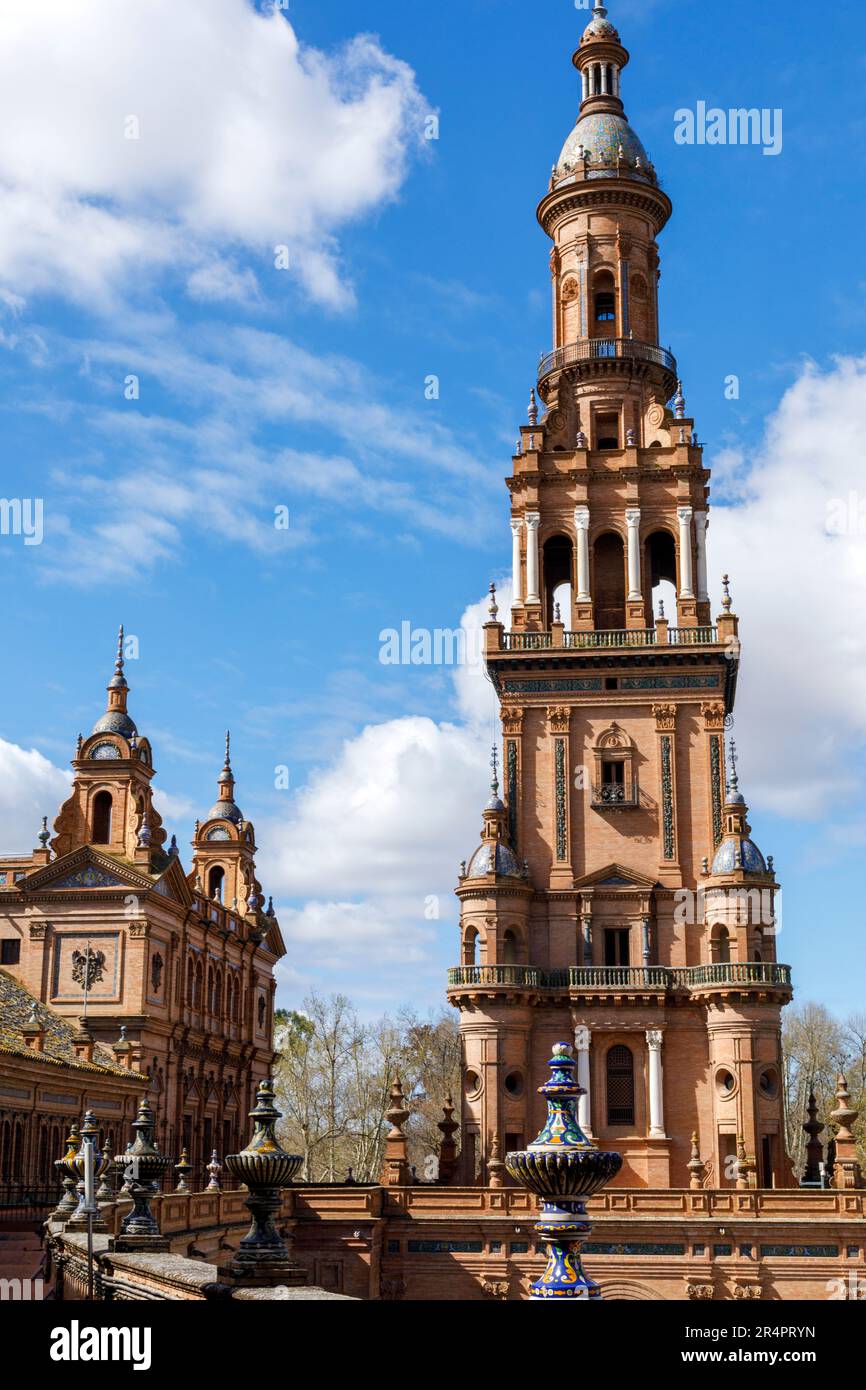 Spain, Seville, Plaza de Espana, plaza in Maria Luisa Park, the principle in a 'Moorish paradisical style' to showcase Spain's industry and technology Stock Photo