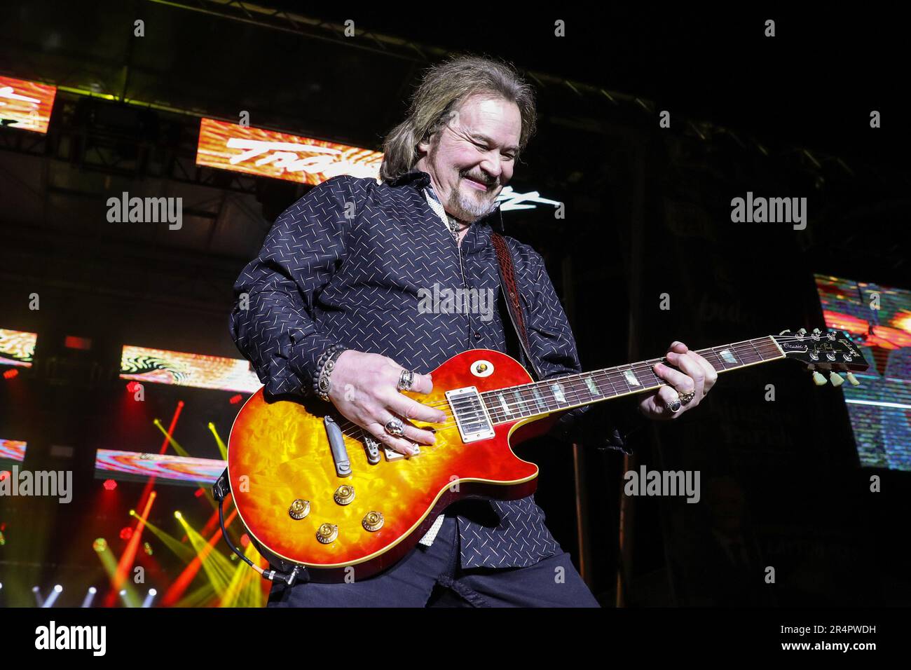 Denham Springs, LA, USA. 27th May, 2023. Travis Tritt performs for the crowd during Day 1 of the 2023 Cajun Country Jam Memorial Day Festival at PADS North Park in Denham Springs, LA. Jonathan Mailhes/CSM(Credit Image: © Jonathan Mailhes/Cal Sport Media). Credit: csm/Alamy Live News Stock Photo