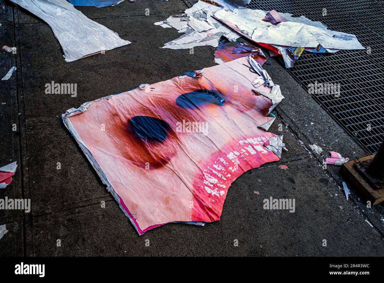 Poster Inposter Rips Posters ripped off advertising hi-res stock photography and images - Alamy