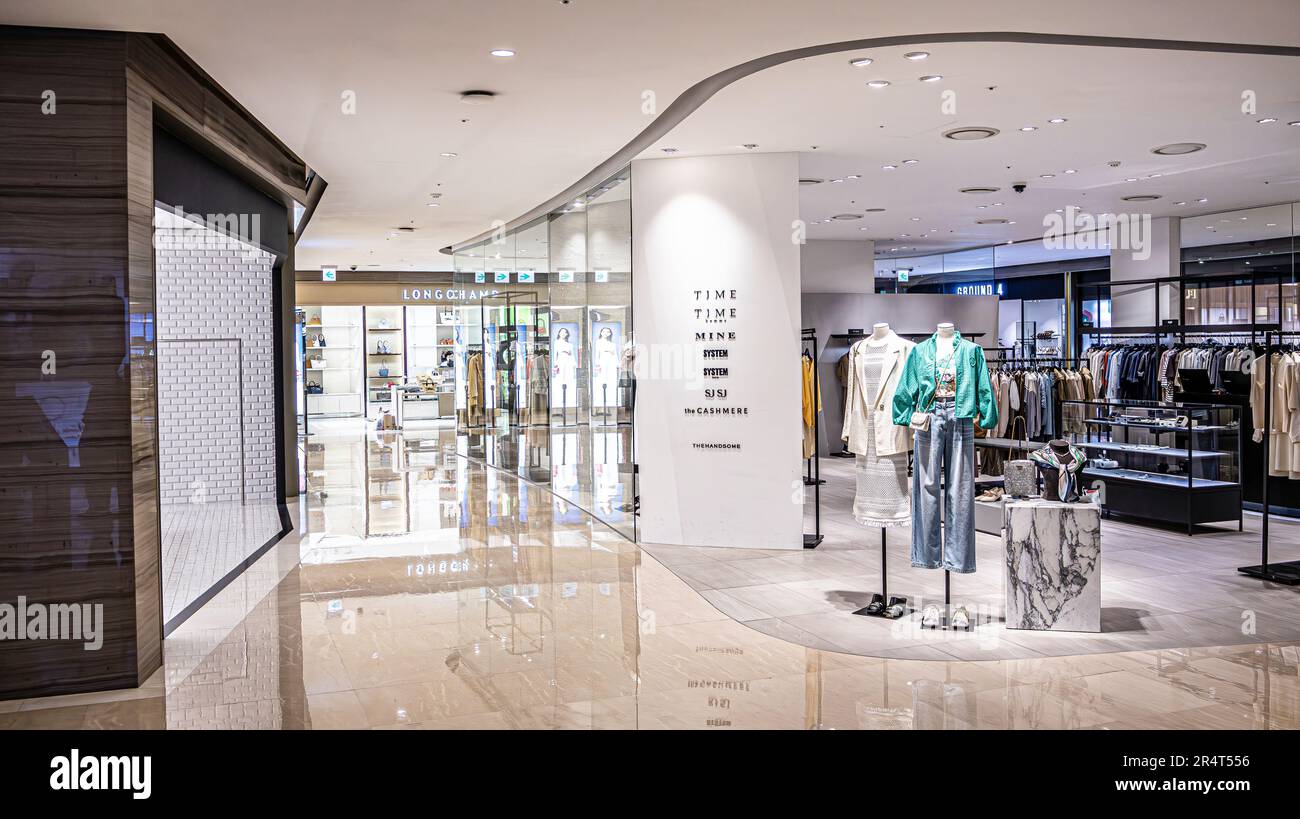 City Shopping Bliss Discover the Ultimate Shopping Destination at our