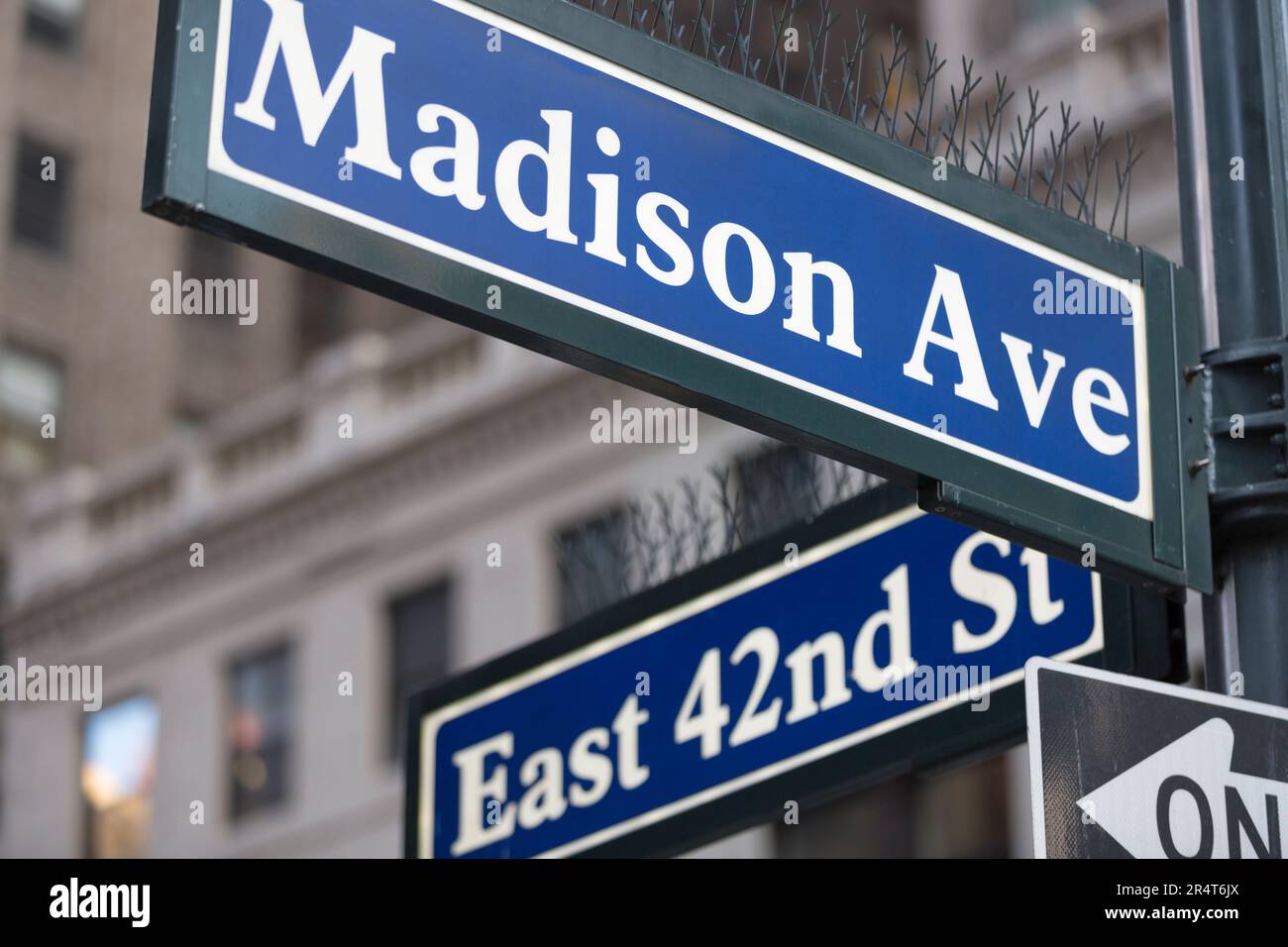 US, New York, Madison Avenue and East 42nd street signs Stock Photo Alamy