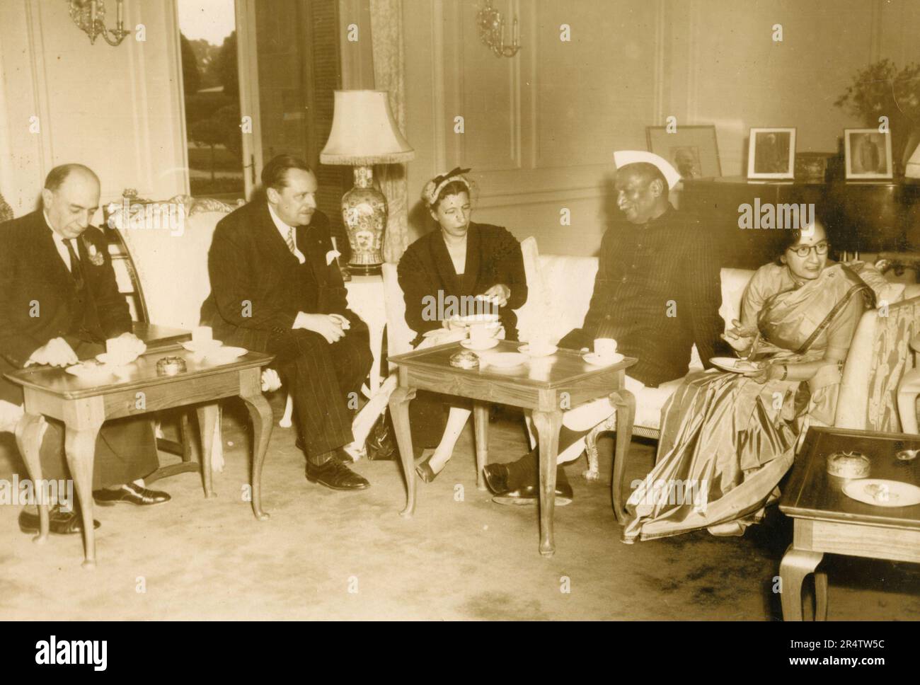 Rajendra prasad president of india 1952 hi-res stock