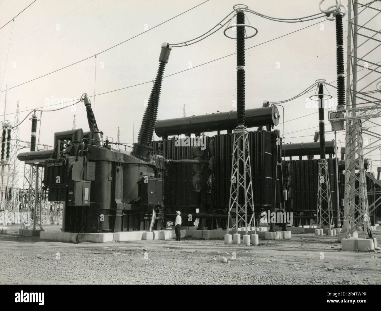 The highest voltage transformer The three 735,000volt English