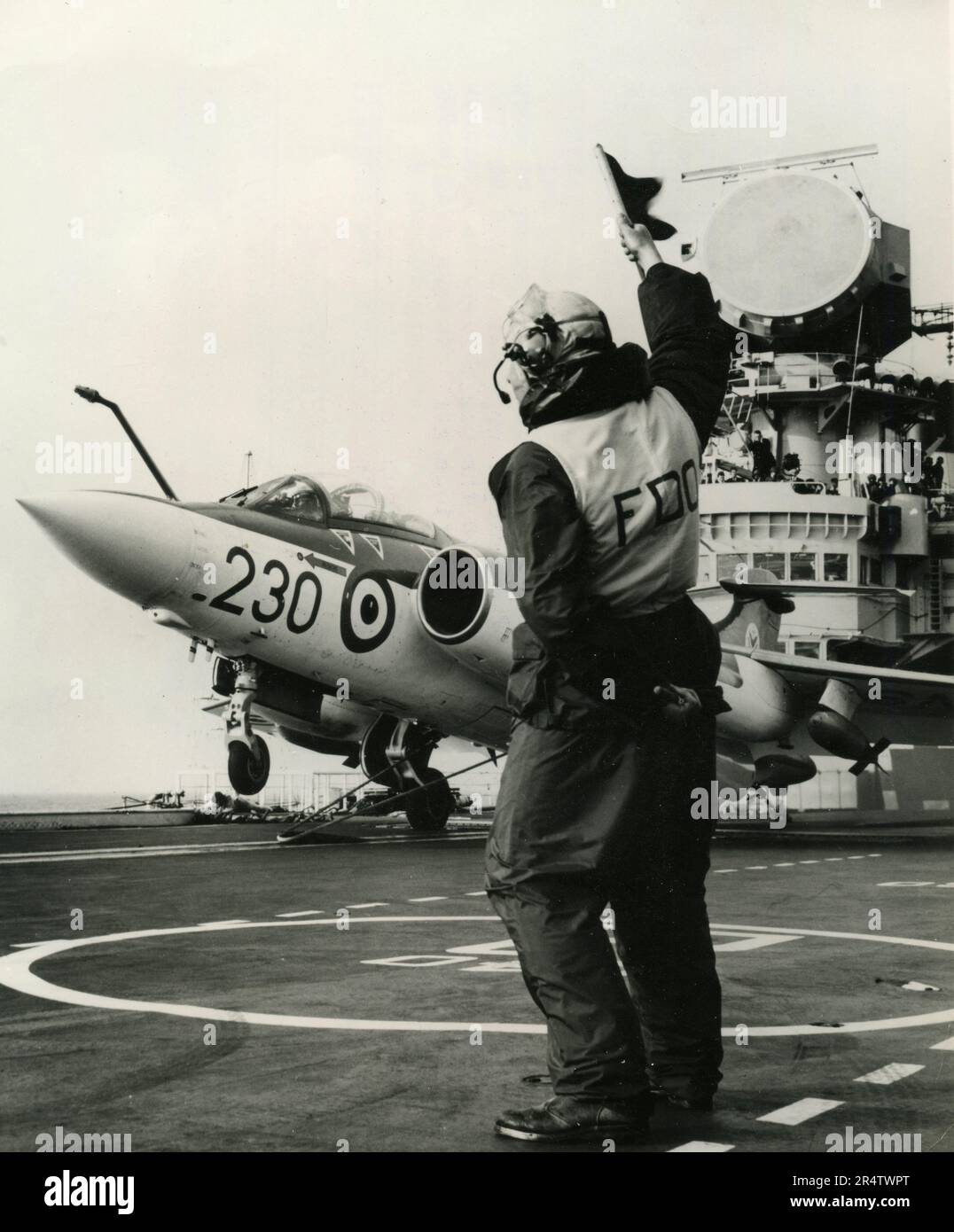 A Hawker Siddeley Buccaneer S. Mk. 2 takes off from Royal Navy HMS Victorious, UK 1966 Stock Photo