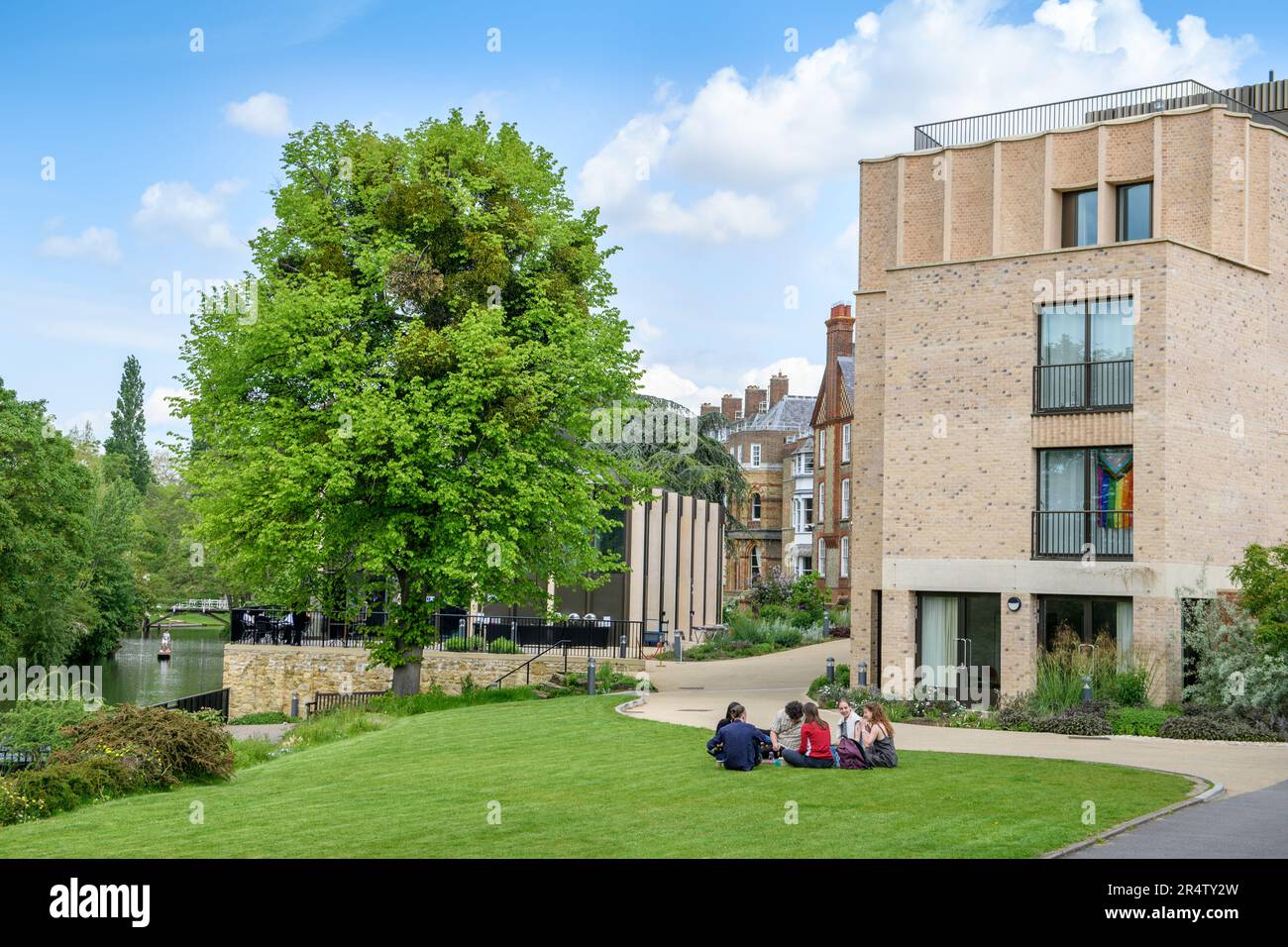 Students by the Anniversary Building (right) at St Hilda's College