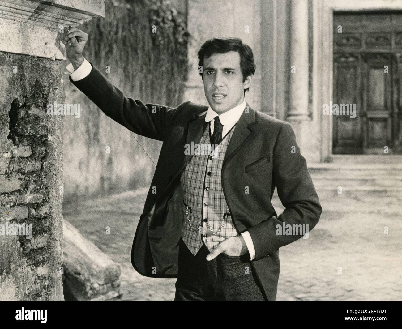 Italian singer and actor Adriano Celentano in the movie Er più - Storia d'amore  e di coltello, Italy 1971 Stock Photo - Alamy