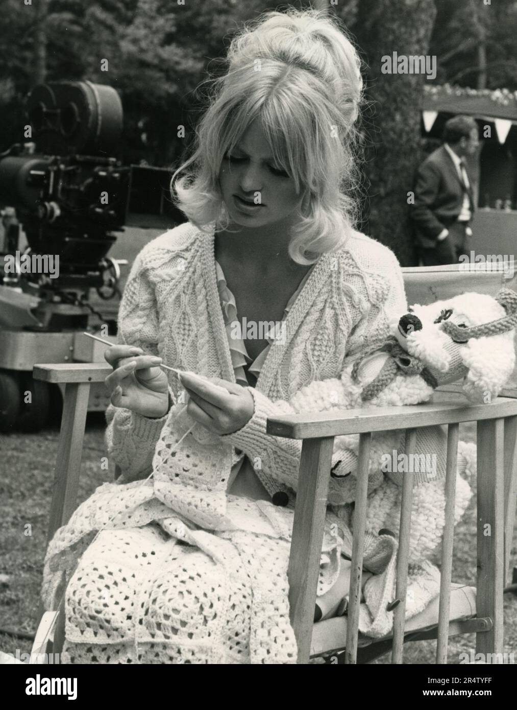 American Actress Goldie Hawn While Filming The Movie Theres A Girl In My Soup Usa 1970 Stock 5058