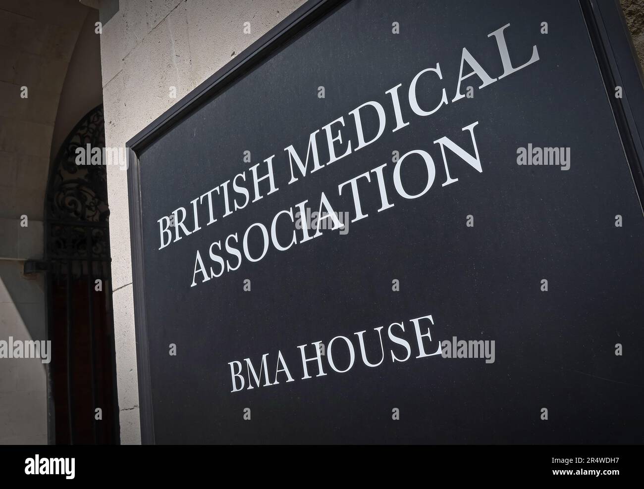 The British Medical Association BMA HQ offices, BMA House, Tavistock Square, London, England, UK,  WC1H 9JP Stock Photo
