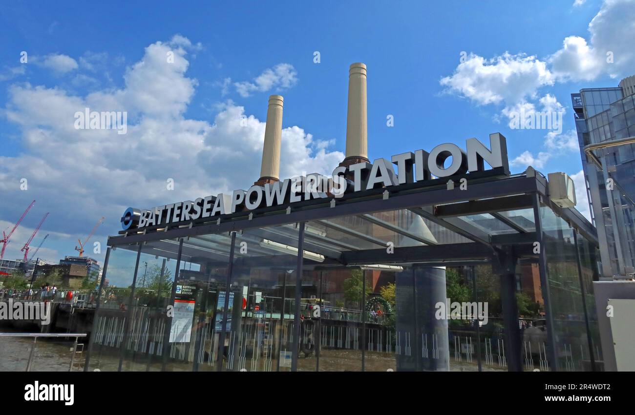 Battersea Power Station Thames Clipper boarding stage pier, Nine Elms, Wandsworth, London, England, UK, SW8 5BN Stock Photo