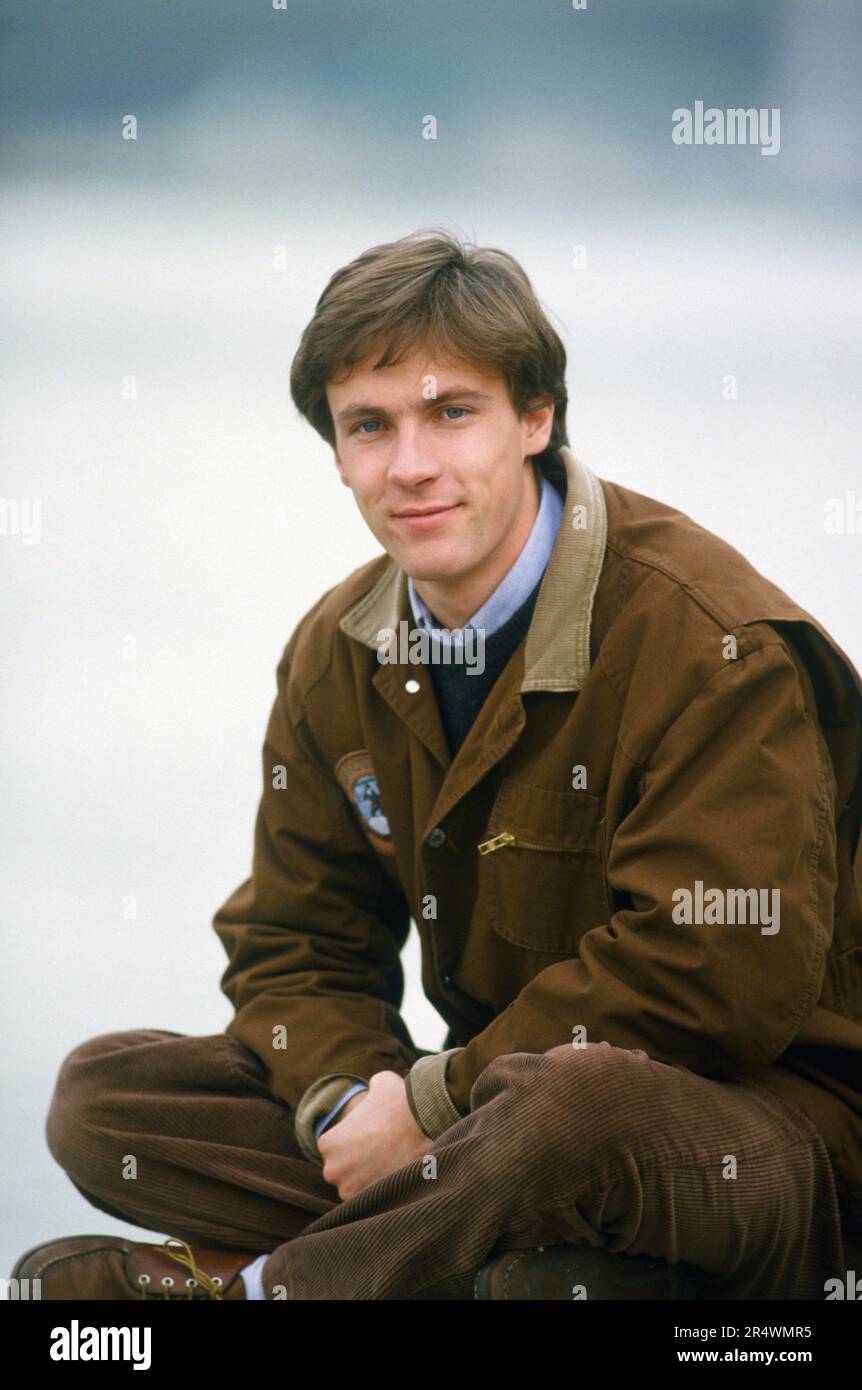 Portrait of the actor Julien Rochefort in 1989. Paris, quays of the ...