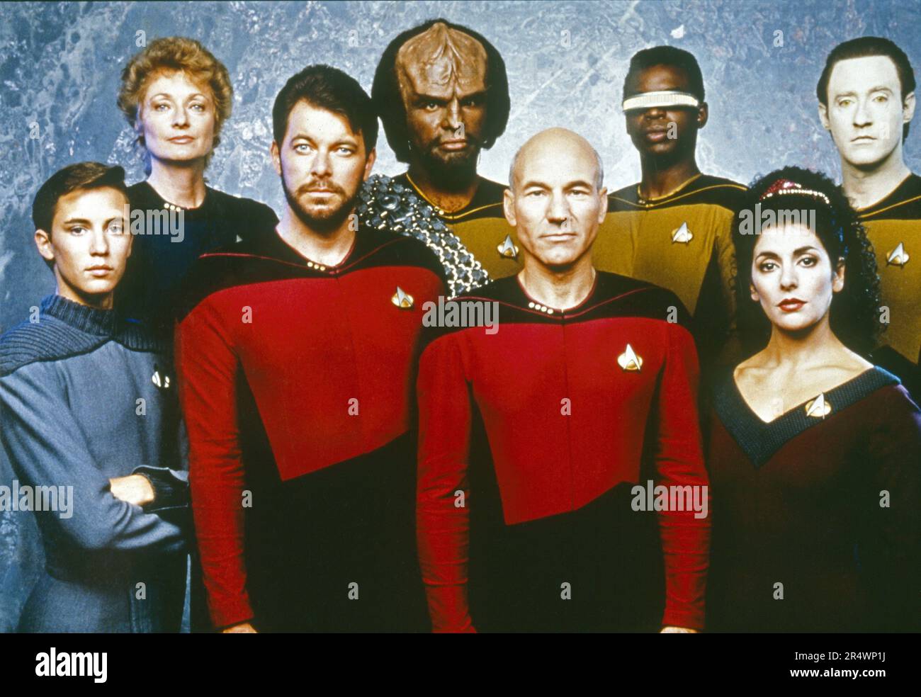 Star Trek: The Next Generation TV Series 1987 - 1994 USA Creation : Gene Roddenberry Wil Wheaton, Diana Muldaur, Jonathan Frakes, Michael Dorn, Patrick Stewart, Levar Burton, Marina Sirtis, Brent Spiner Stock Photo