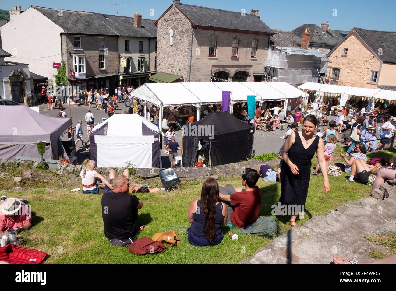 Hay Festival visitors enjoying the fair in the town square Hay-on-Wye, Wales UK 2023   KATHY DEWITT Stock Photo