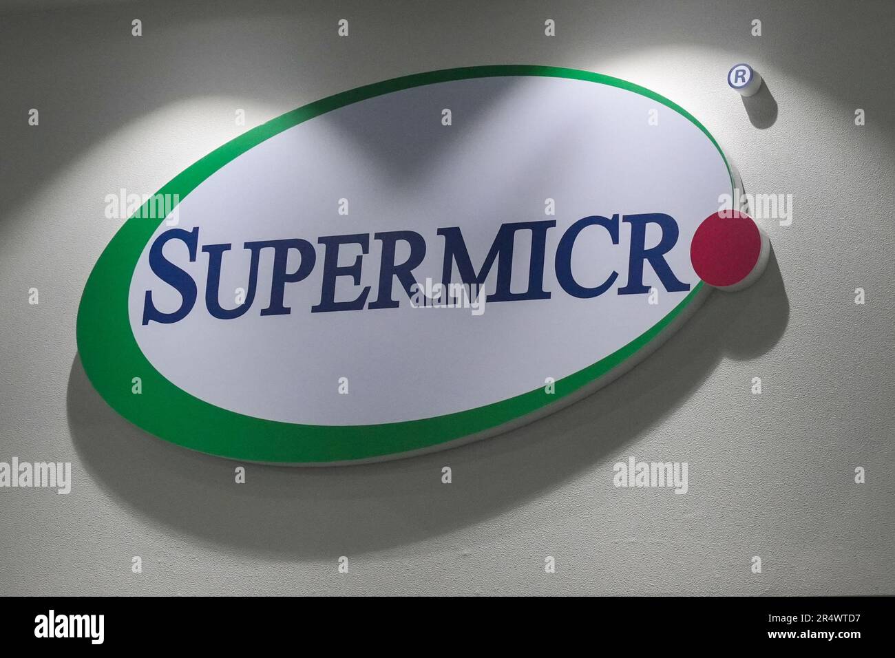 Taipei, Taiwan. 30th May, 2023. A logo of Supermicro, American Total IT Solution Provider for Cloud, AI/ML, Storage, and 5G/Edge seen at COMPUTEX 2023 in Taipei. The 2023 edition of COMPUTEX runs from 30 May to 02 June 2023 and gathers over 1,000 exhibitors from 26 different countries with 3000 booths to display their latest products and to sign orders with foreign buyers. Credit: SOPA Images Limited/Alamy Live News Stock Photo