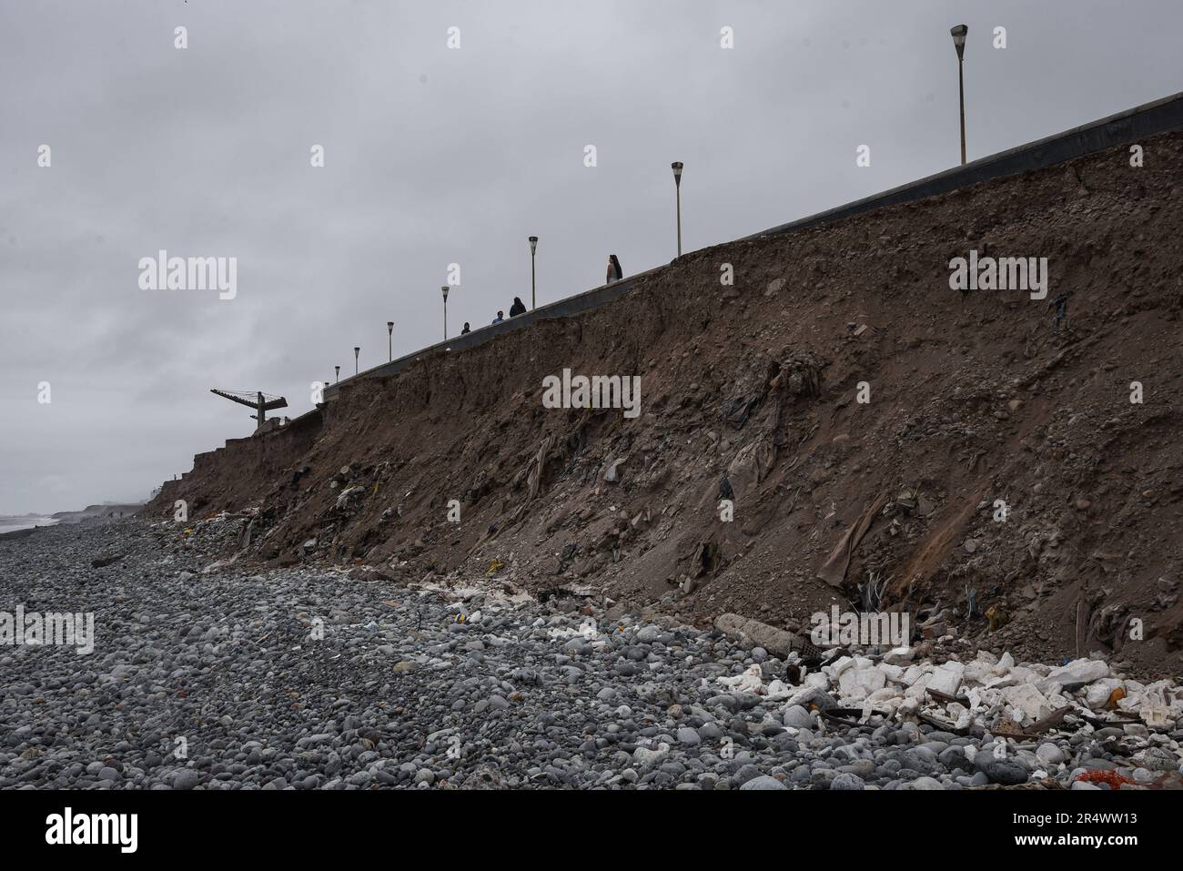 Nicolas Remene / Le Pictorium -  El Nino phenomenon on the north coast of Peru  -  7/10/2018  -  Peru / Lima / Lima  -  Magdalena del Mar, a seaside district in the province of Lima in Peru, on 7 October 2018.  Urban development work is trying to gain a little on the Peruvian capital's coastline. Lima, like many coastal towns and villages in the north has to deal regularly with the climatic hazards caused by the periodic alternation of the El Nino and La Nina phenomena.                           ---------------------------------------- The El Nino phenomenon on the north coast of Peru North of Stock Photo