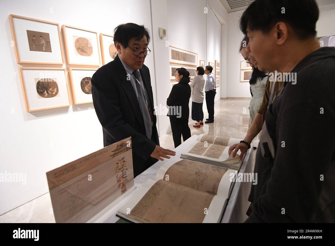 Singapore. 28th May, 2023. People visit the "Reflection of the Golden