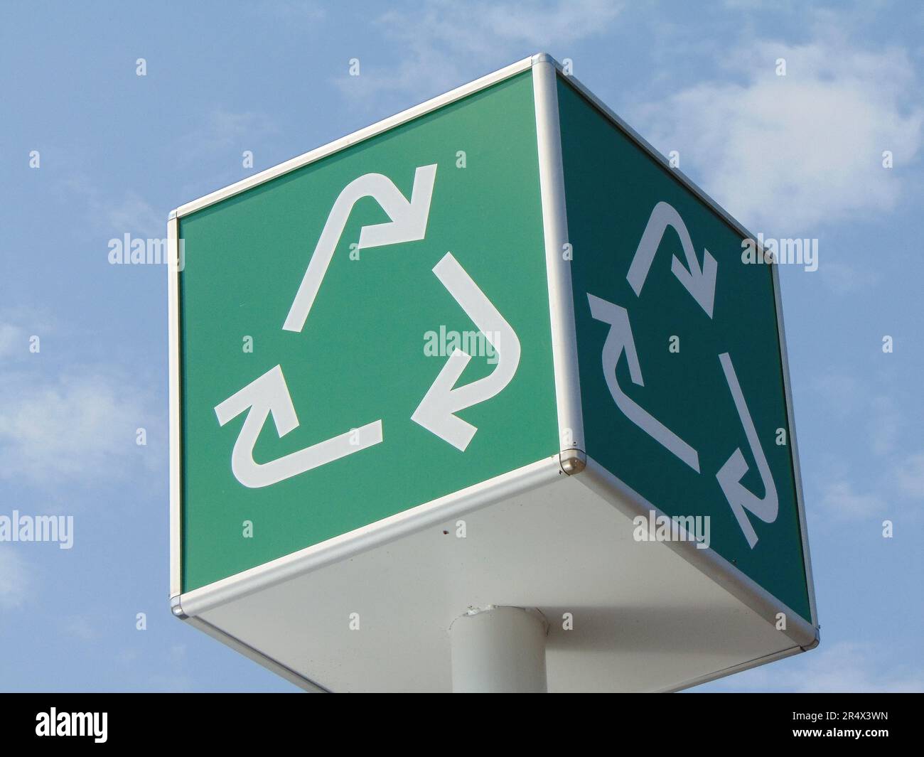 Recycling sign placed on a cube Stock Photo