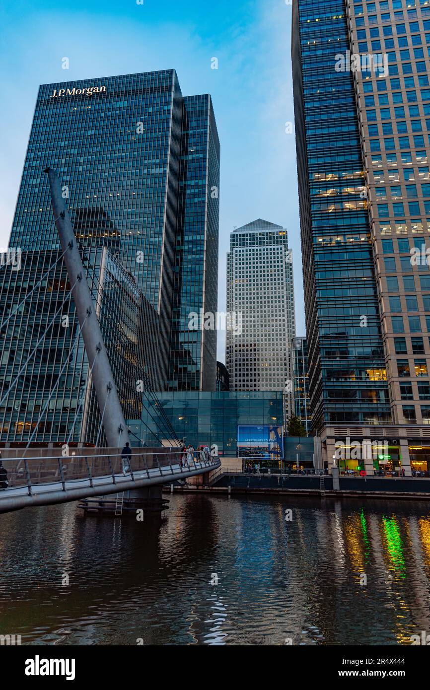 Jp morgan building canary hi-res stock photography and images - Alamy