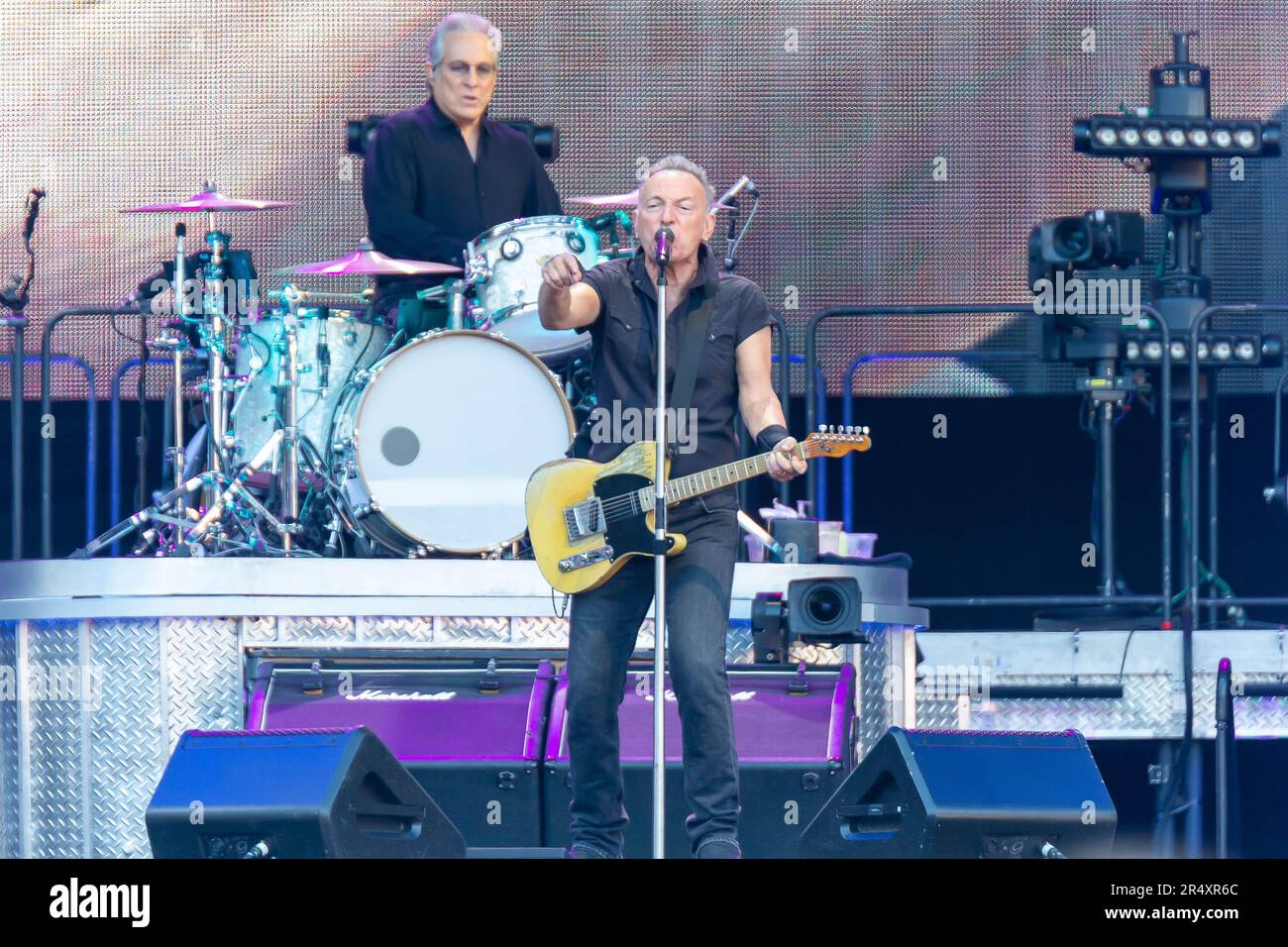 Edinburgh, Scotland. 30th May 2023. Bruce Springsteen and the E Street Band play Murrayfield Stadium on the first UK show of his current World Tour. Bruce pointing to a member of the 65,000 strong crowd during the opening song. Credit: Tim J. Gray/Alamy Live News Stock Photo