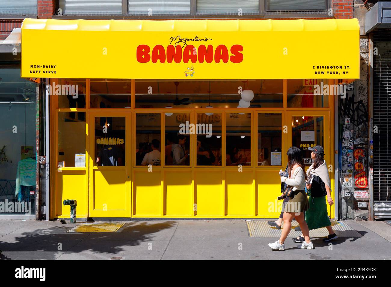 morgensterns-bananas-hi-res-stock-photography-and-images-alamy