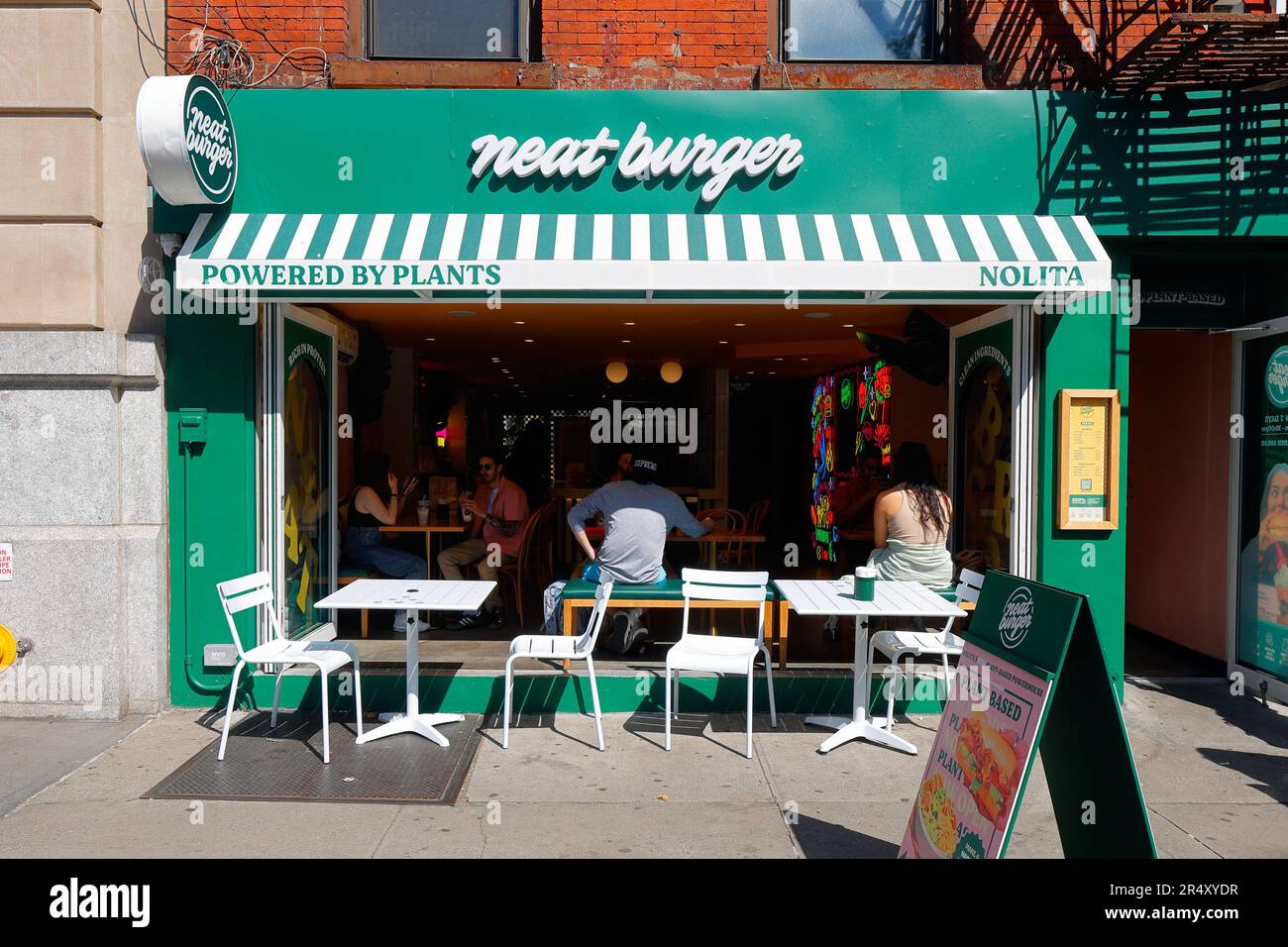 Neat Burger, 25 Cleveland Pl, New York, NYC storefront photo of a celebrity backed vegan fast food in Manhattan's Nolita neighborhood Stock Photo