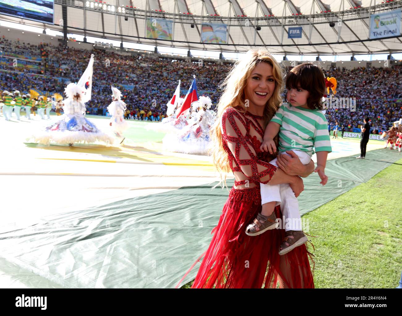 singer-shakira-at-the-opening-of-the-world-cup-with-her-son-milan-at