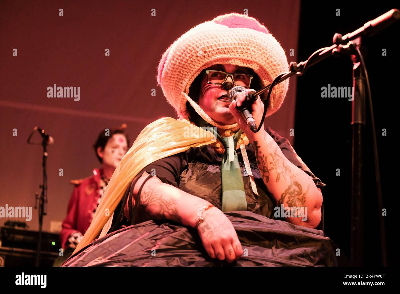 London, UK. 29th May, 2023. Kimya Dawson, American folk singer-songwriter, and one half of the lo-fi indie folk duo rock band The Moldy Peaches performing live at The Roundhouse in London. Adam Green and Kimya Dawsom with New York alternative indie band The Moldy Peaches reunite to perform for the first time as a band in 20 years. Credit: SOPA Images Limited/Alamy Live News Stock Photo