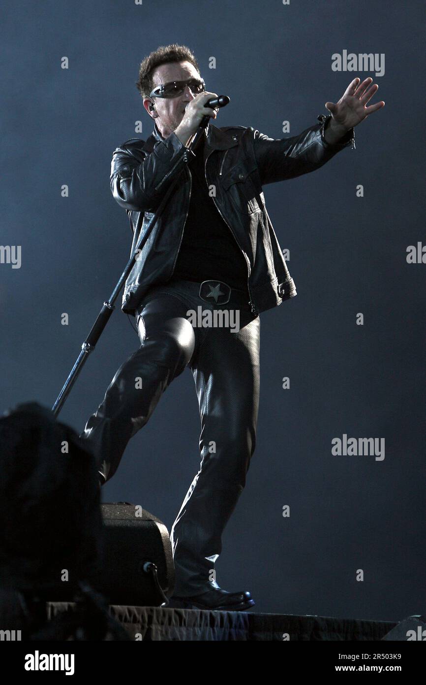 Bono U2 performing live in concert at ANZ Stadium on their '360 degree' tour Sydney, Australia - 13.12.10 Stock Photo